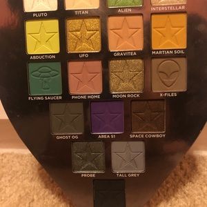 Jeffree Star Alien Eyeshadow Palette